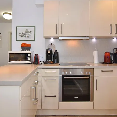 Strandhues, Whg 3, White Water