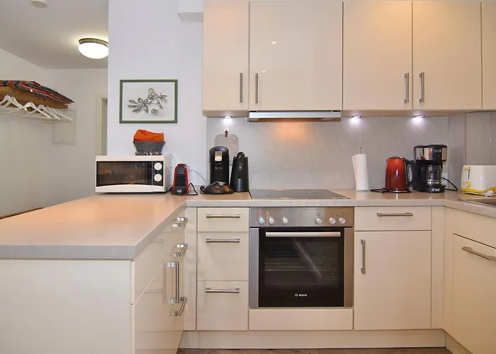 Strandhues, Whg 3, White Water